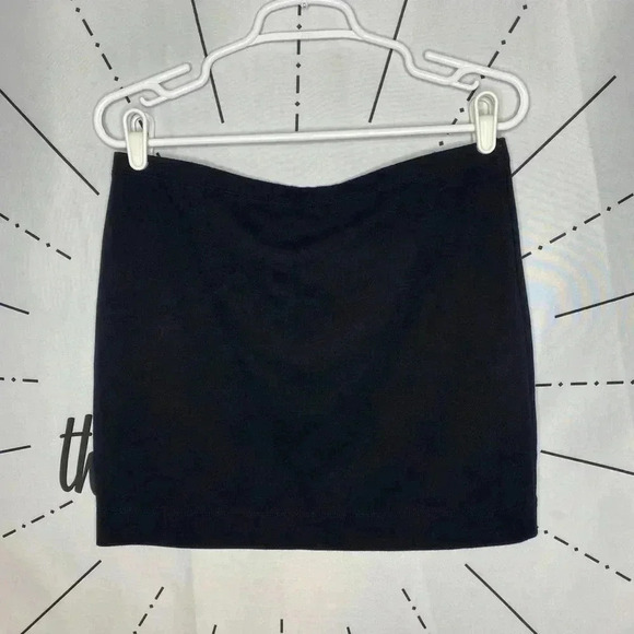 Forever 21 Peplum Shirt Lace Crop Top and Mini Skirt Bundle - Picture 3 of 12